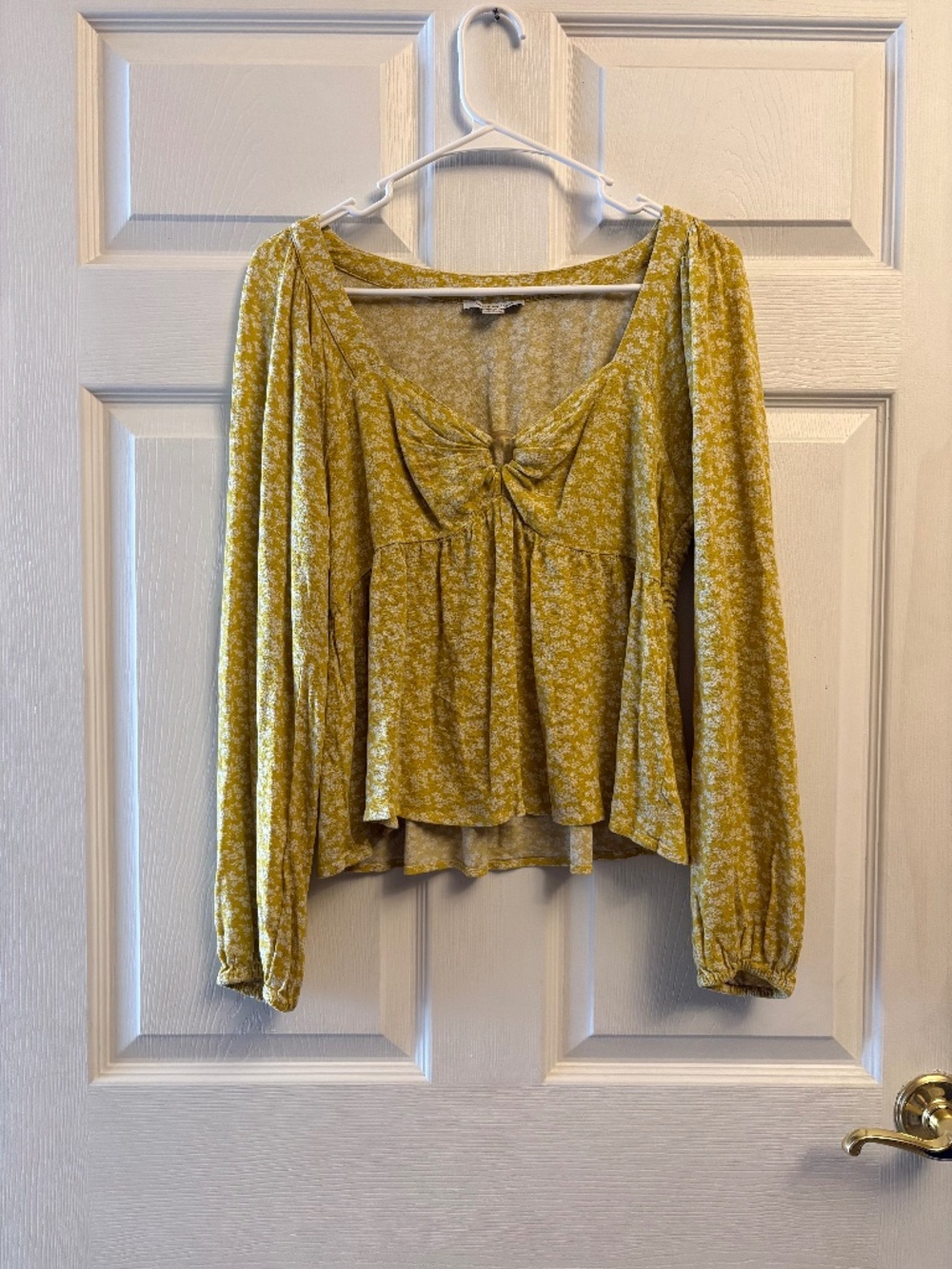 American Eagle Yellow Floral Long Sleeve Lightweight Flowy Boho Blouse